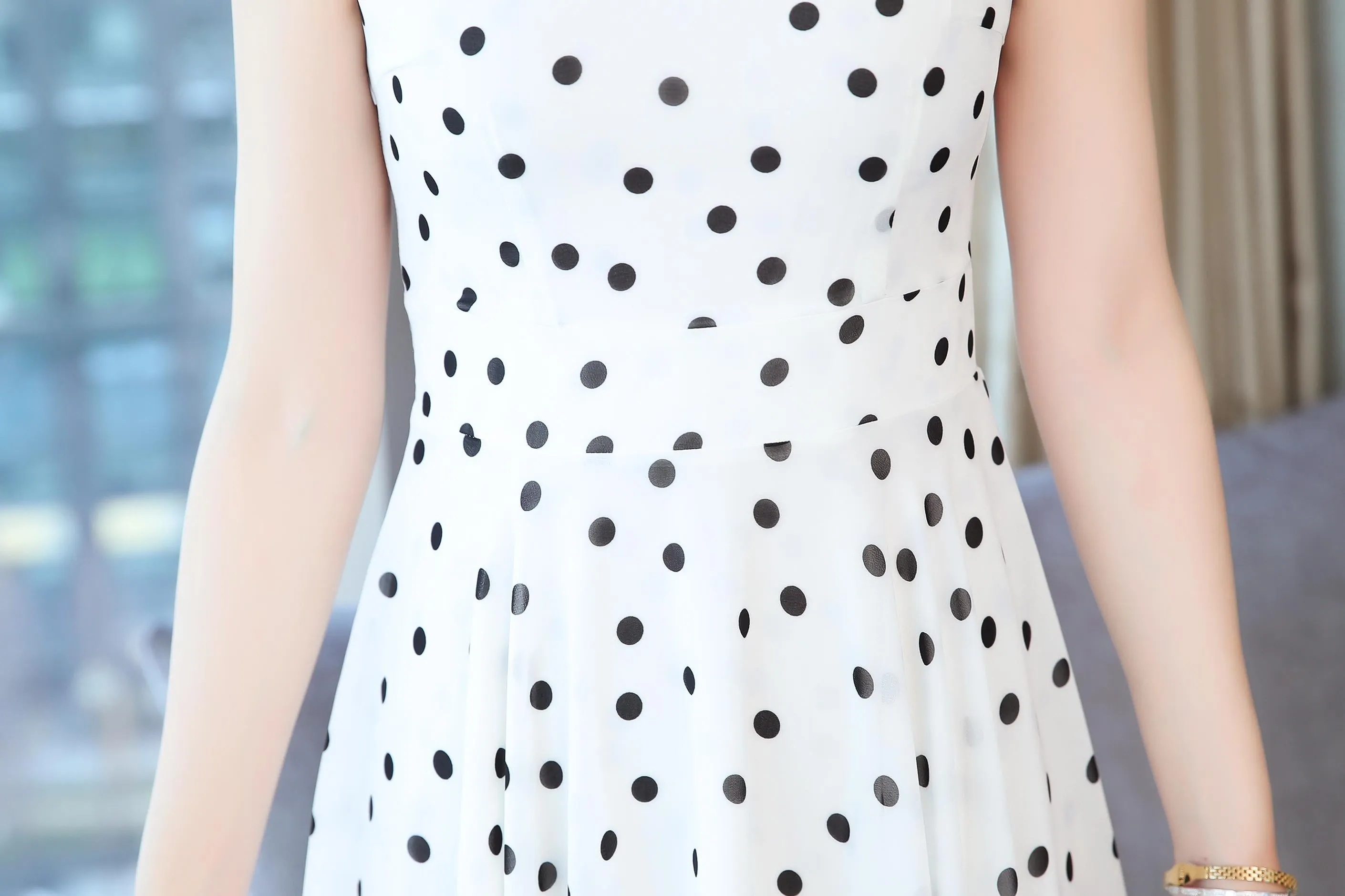 Slinky Mid-length Dress in Stylish Dots for Women