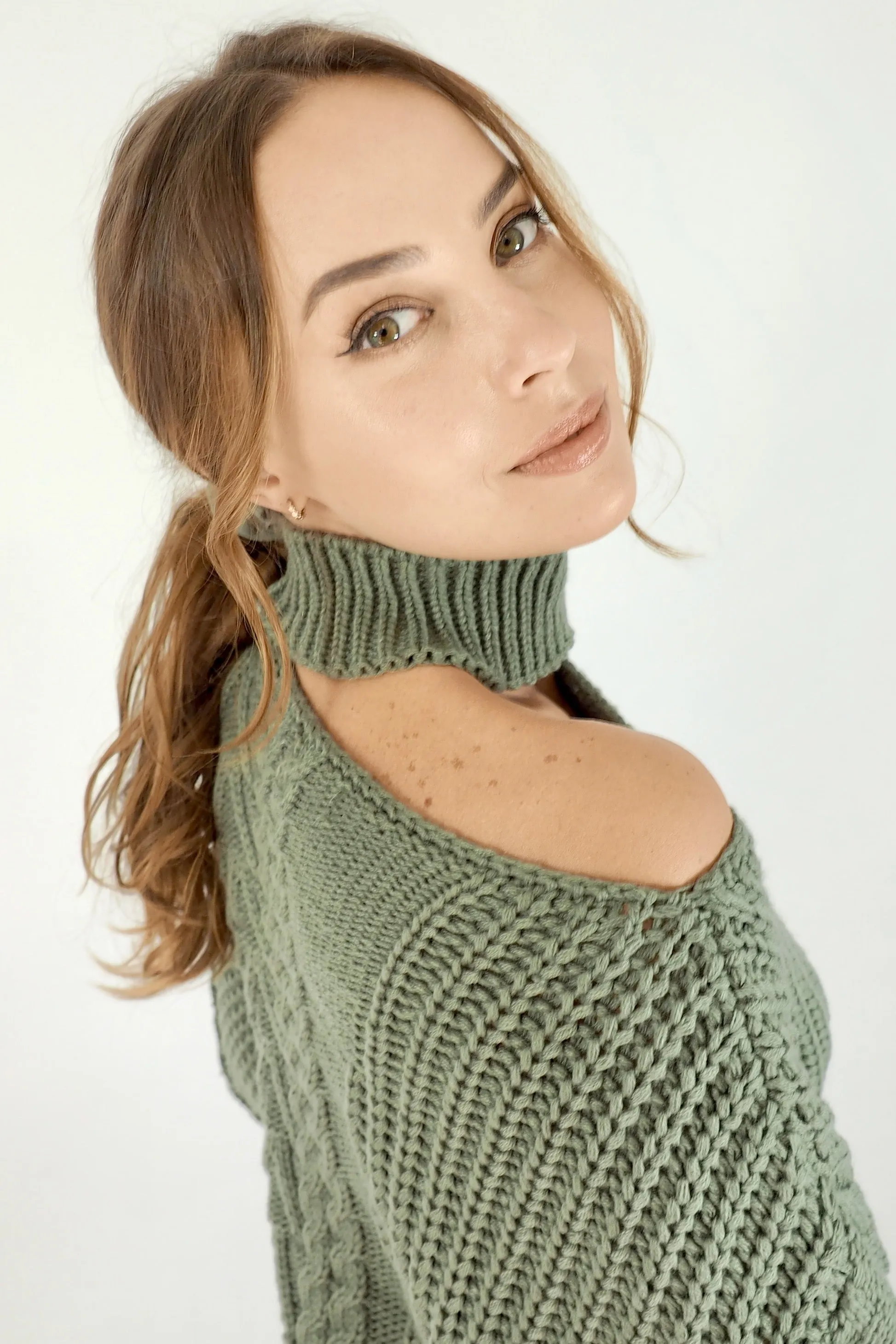 Taylor Cut Out Jumper- Khaki