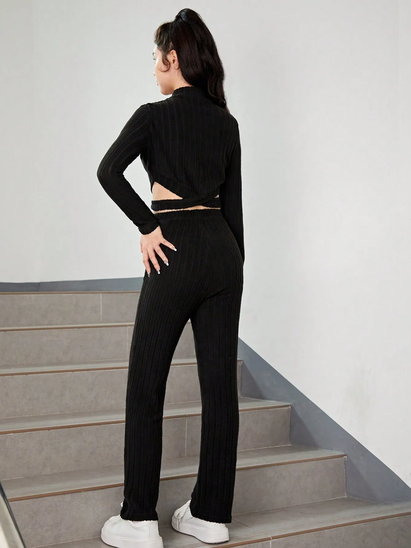 Teen Girl Criss Cross Cut Out Mock Neck Crop Tee & Pants