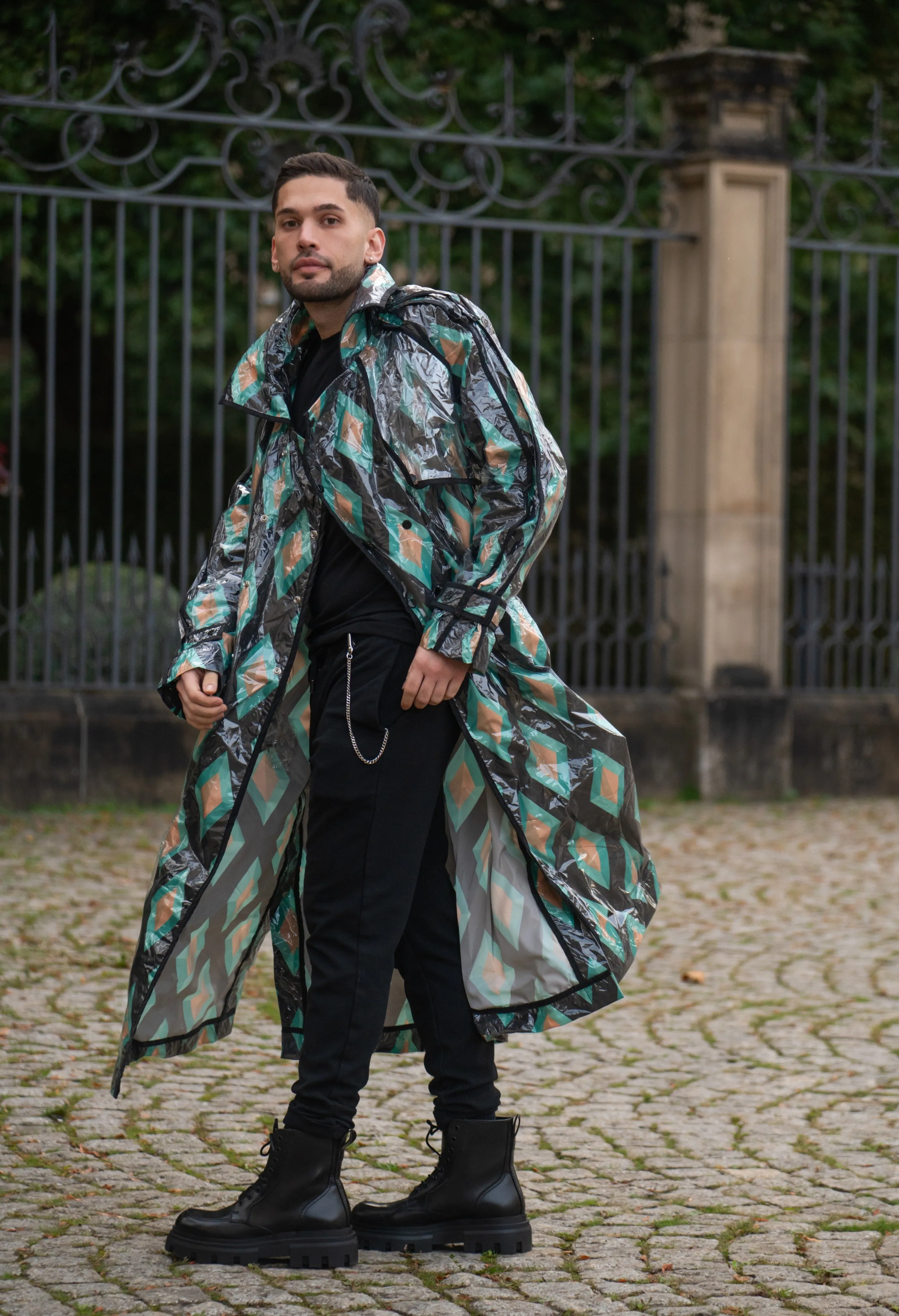 Trench coat. Geometry Love.
