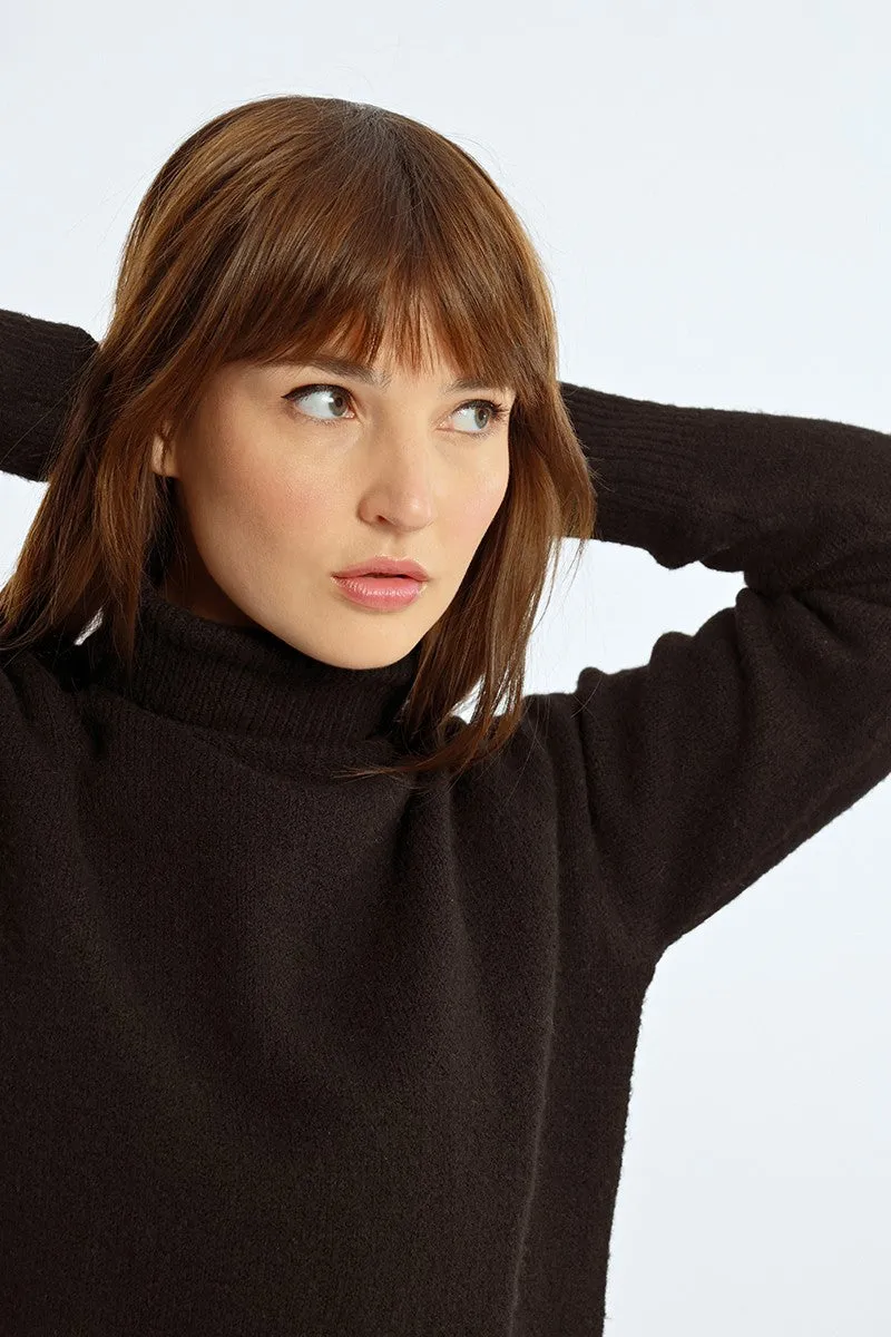 TURTLENECK SWEATER