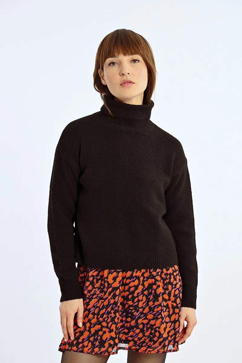 TURTLENECK SWEATER