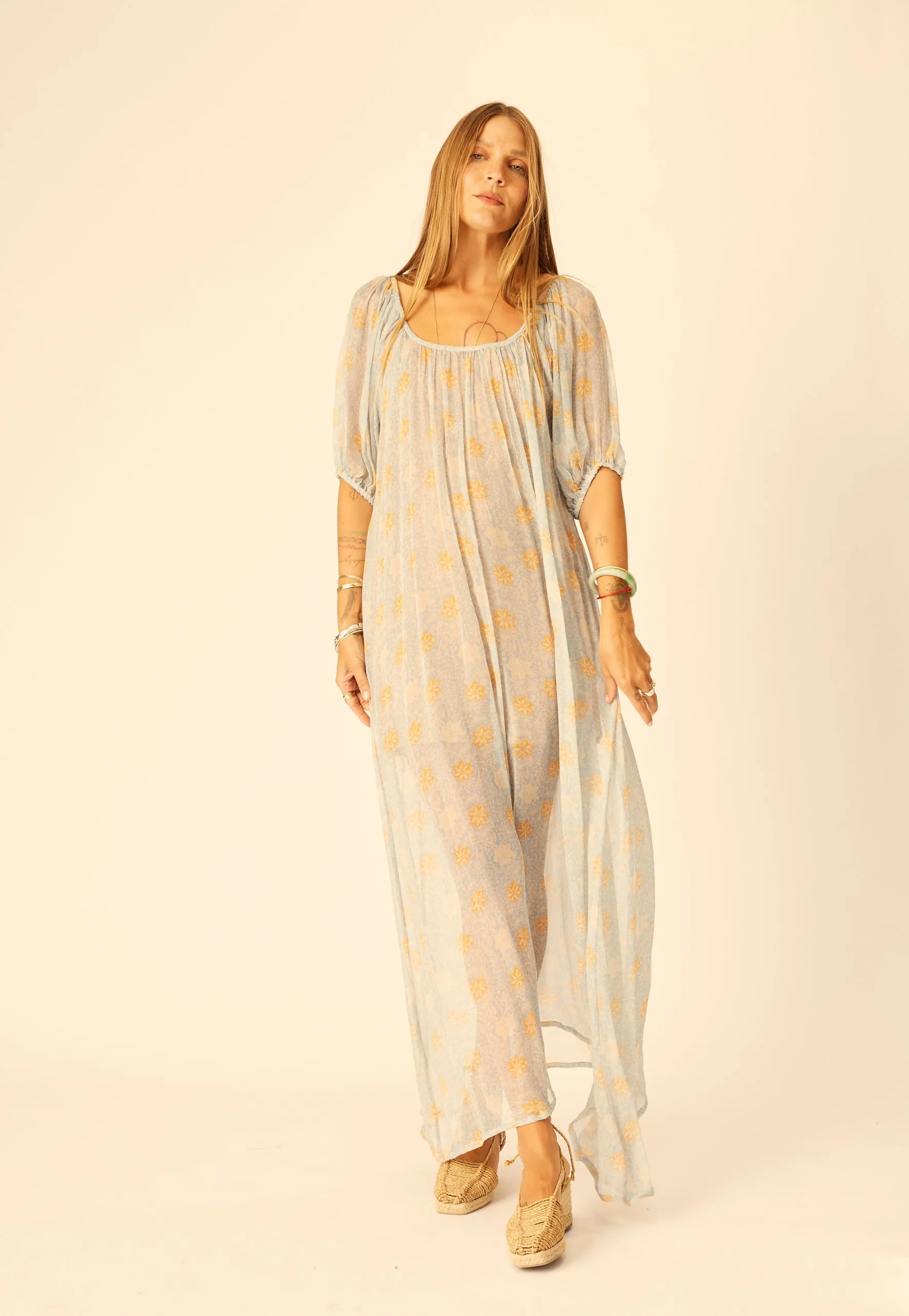 VIVI DRESS