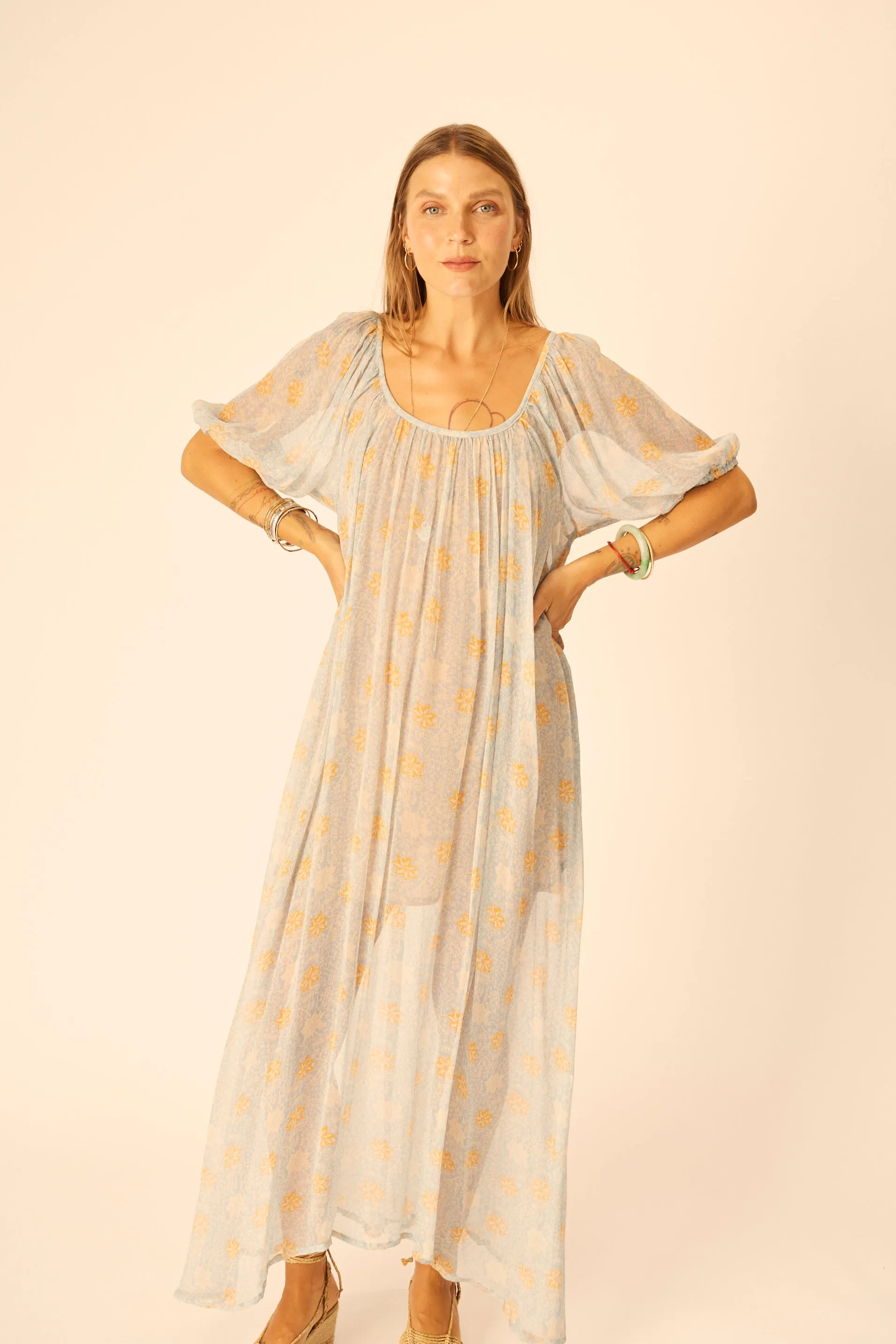 VIVI DRESS