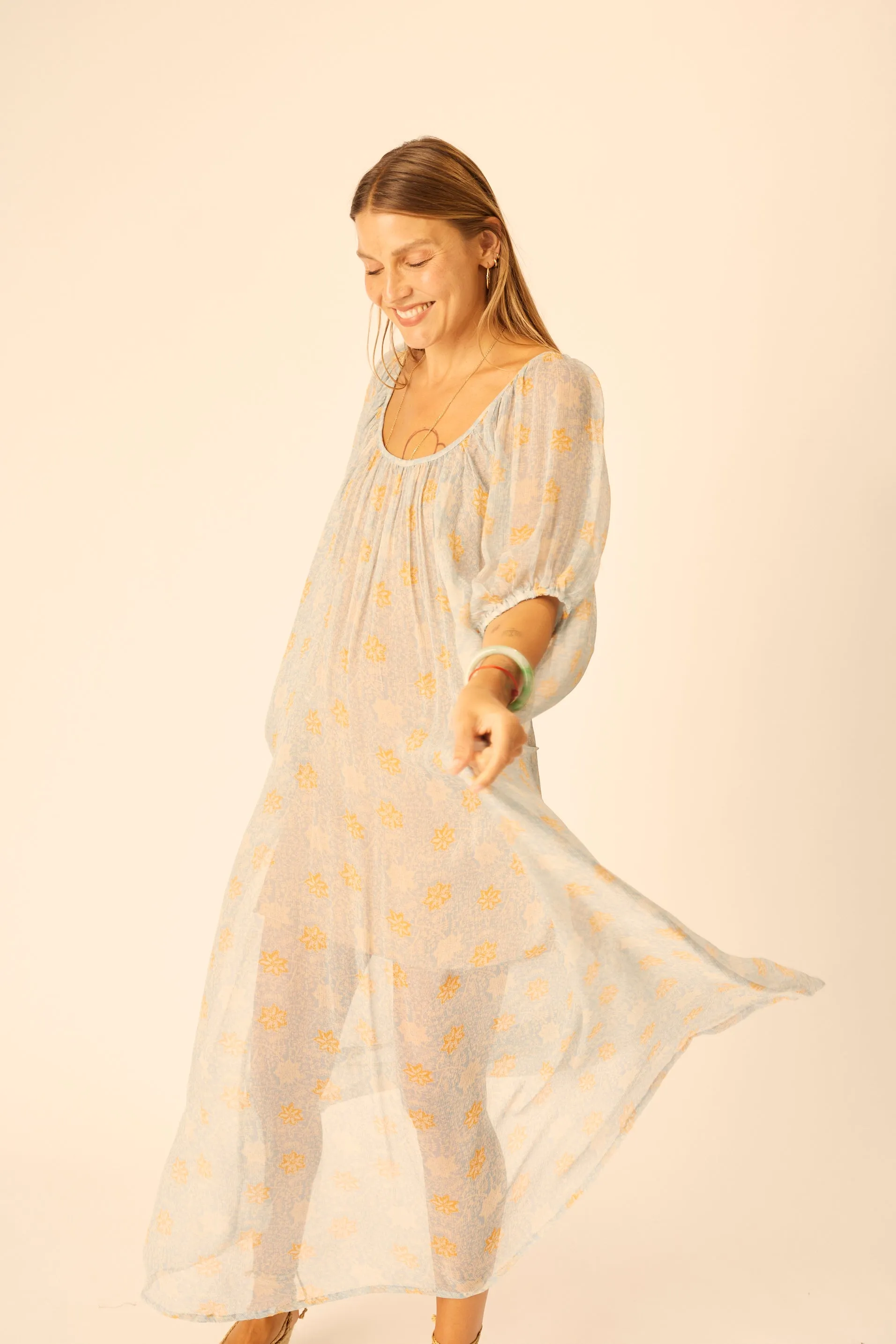 VIVI DRESS