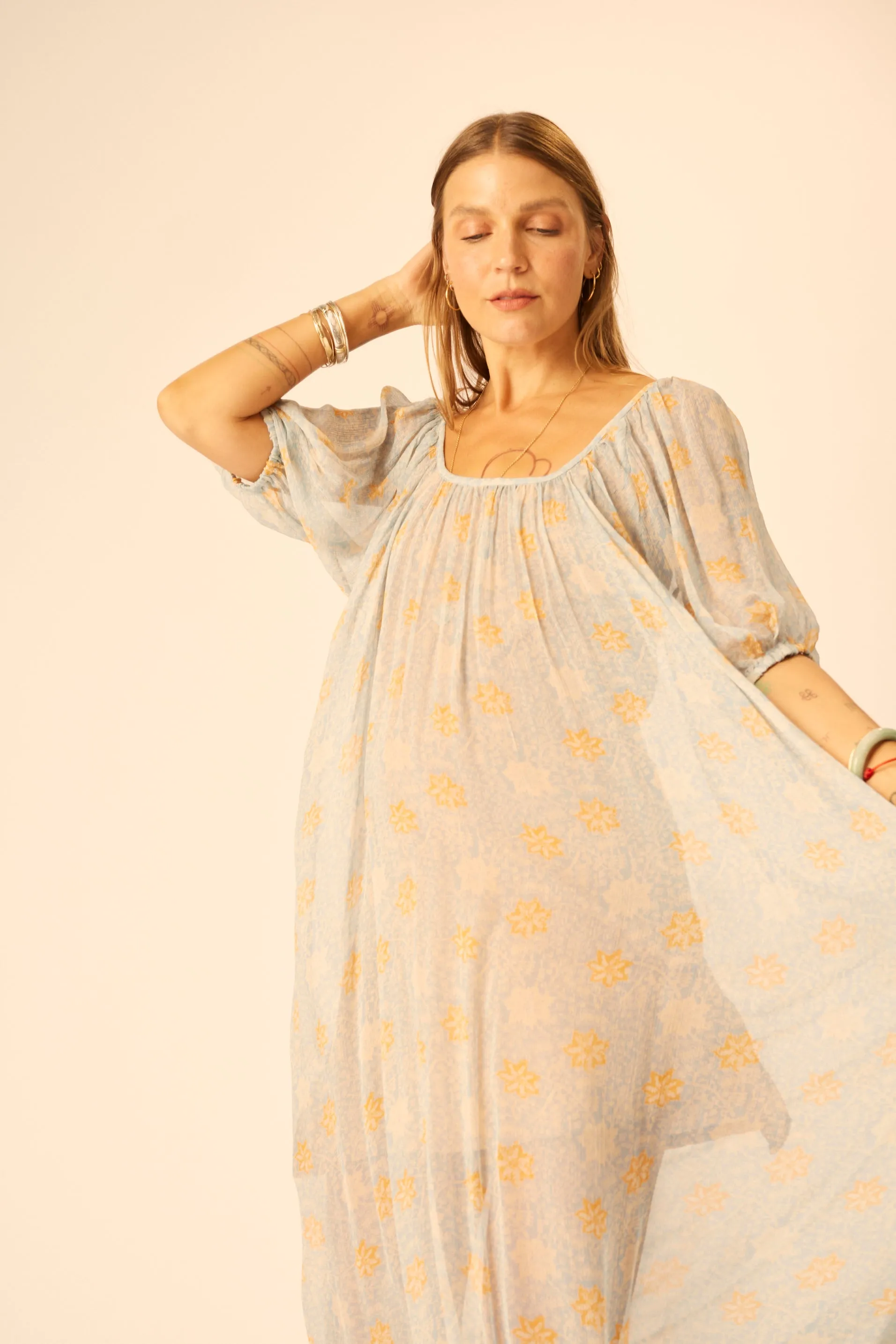 VIVI DRESS