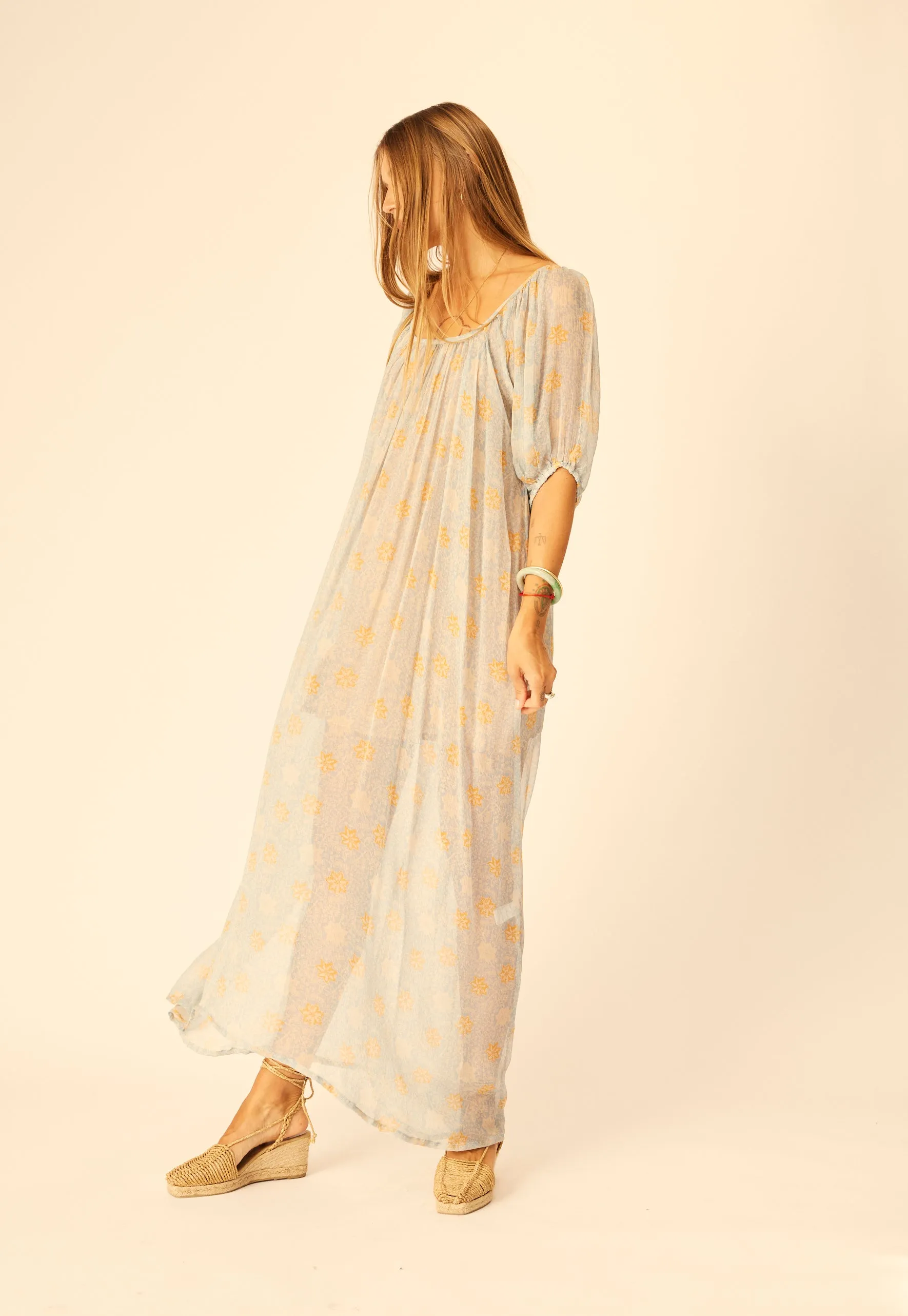 VIVI DRESS